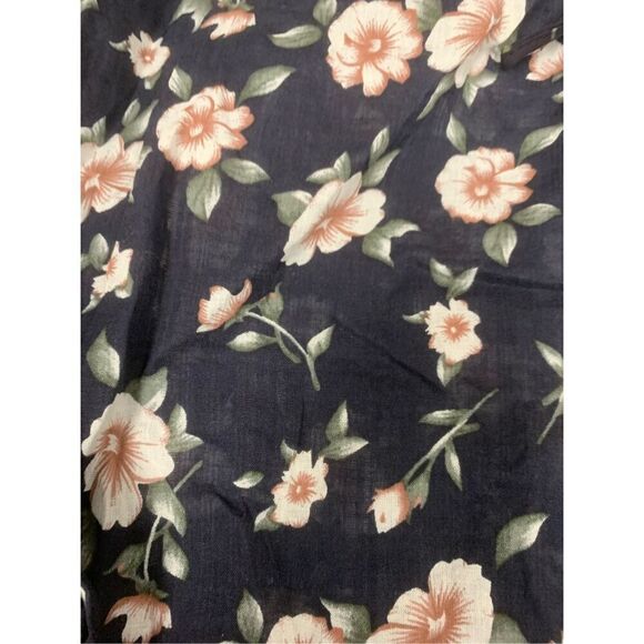 Floral Patterned Blouse - Picture 6 of 8